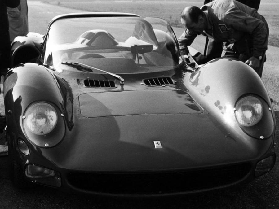  Ferrari 330 P 1964 года  (фото 2 из 13)